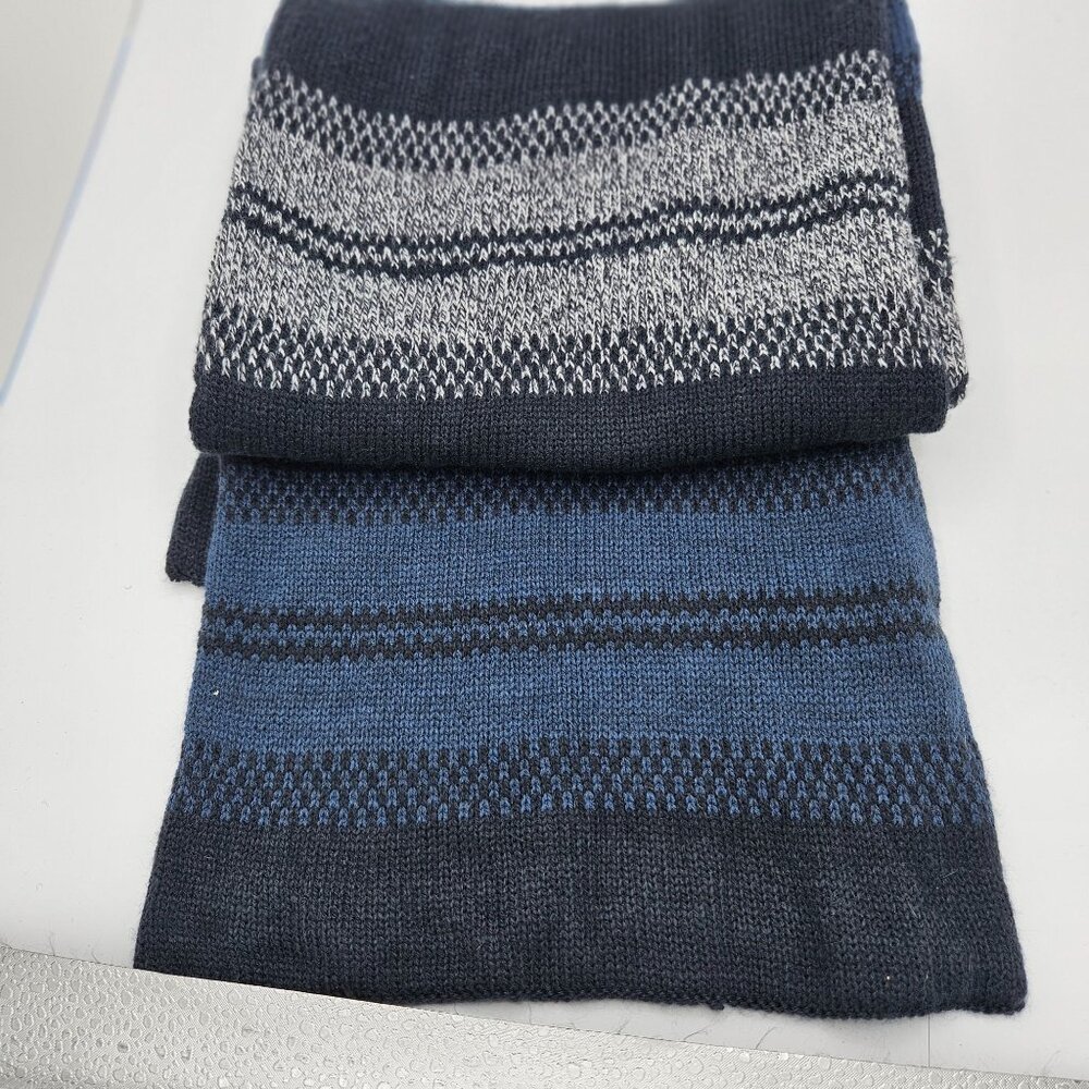 Men's preppy casual tight knit academia colligate black, Gray, and navy scarf